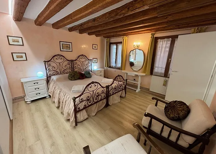 Ninette Home